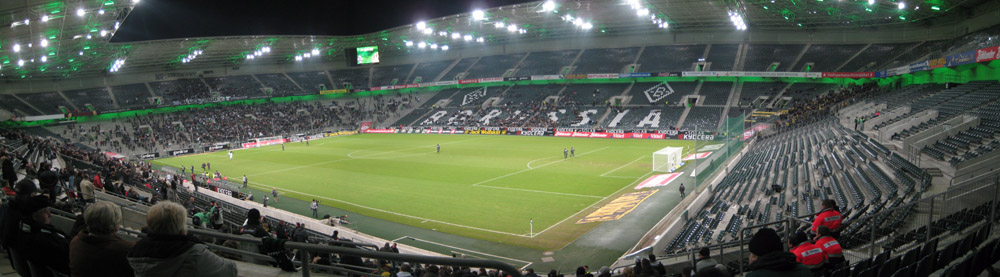 6300 Zuschauer im Borussia-Park zu Mnchengladbach