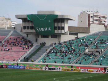 Fans von Raja im Stade Mohamed V in Casablanca