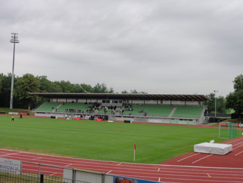 Neue Tribne im Fuchs-Park-Stadion