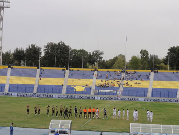 Minuskulisse im grten Stadion Usbekistans