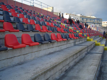 Die Haupttribne des National Stadium in Ta Qali
