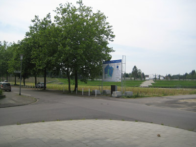 Kassenhäuschen neben der Haupttribüne