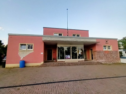 Bauhaus-Stil in der Kurt-Hoesch-Kampfbahn