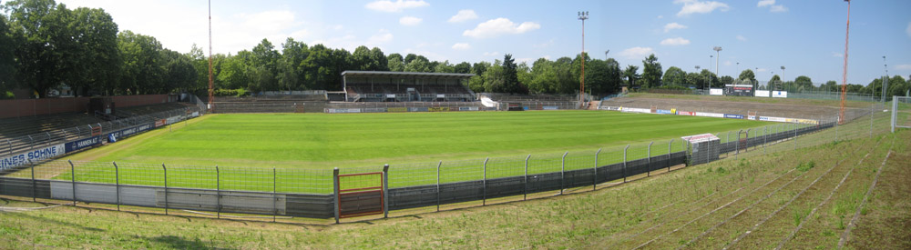 DOffiziell heißt das RSV-Stadion noch immer Jahnstadion